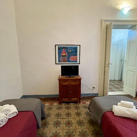 4 Balconi House-Appartamento Salentino Nel Centro Di Λέτσε Εξωτερικό φωτογραφία