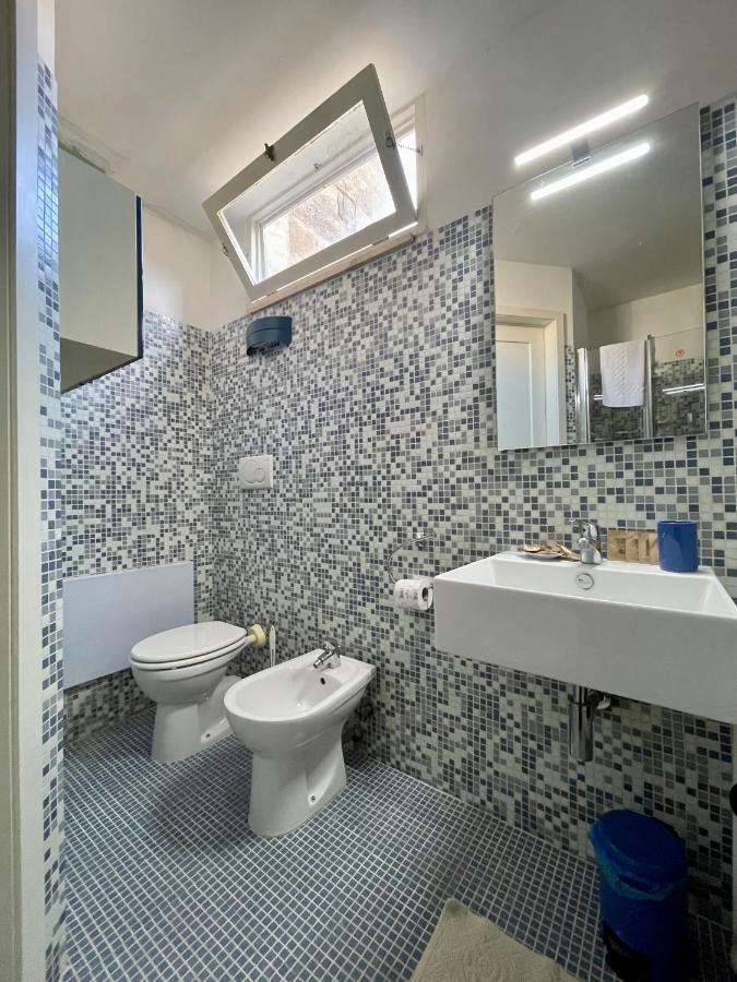 4 Balconi House-Appartamento Salentino Nel Centro Di Λέτσε Εξωτερικό φωτογραφία