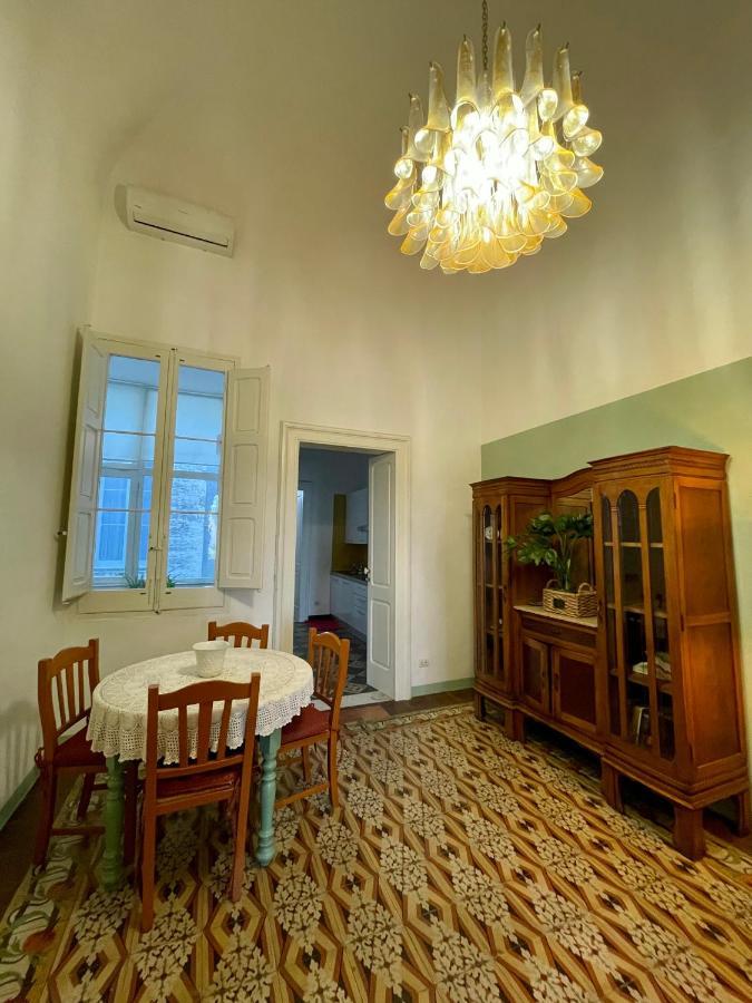 4 Balconi House-Appartamento Salentino Nel Centro Di Λέτσε Εξωτερικό φωτογραφία