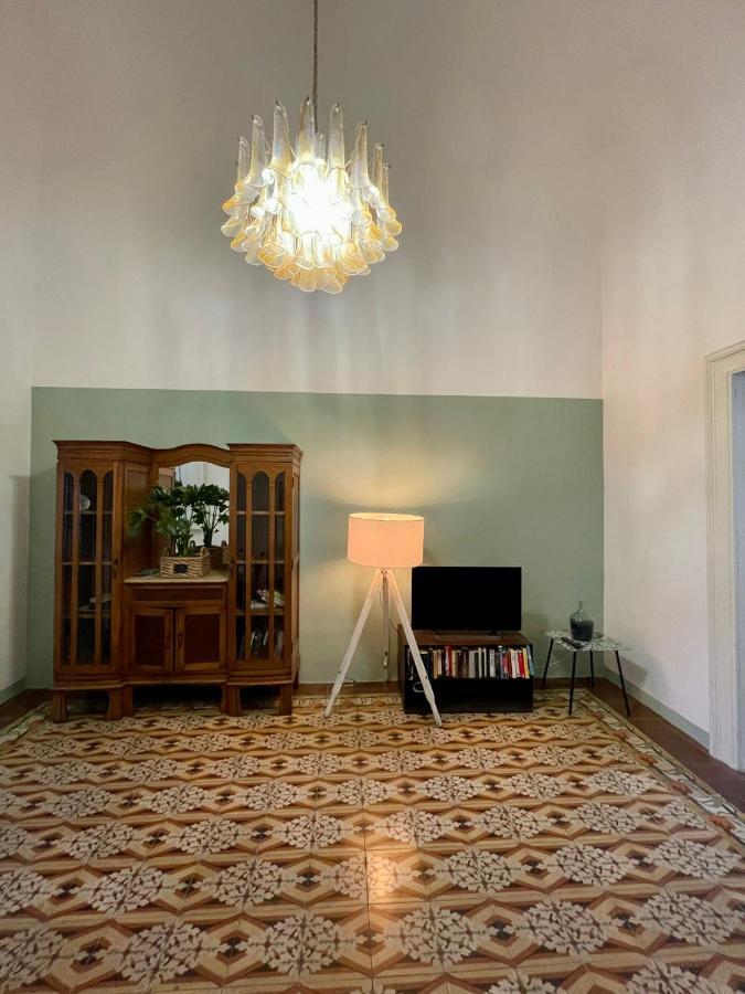 4 Balconi House-Appartamento Salentino Nel Centro Di Λέτσε Εξωτερικό φωτογραφία
